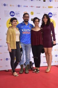 आमिर खान अपने reel  और real बेटियो  के साथ शामिल हुए जिओ मामी मुंबई फिल्म  फेस्टिवल 2016