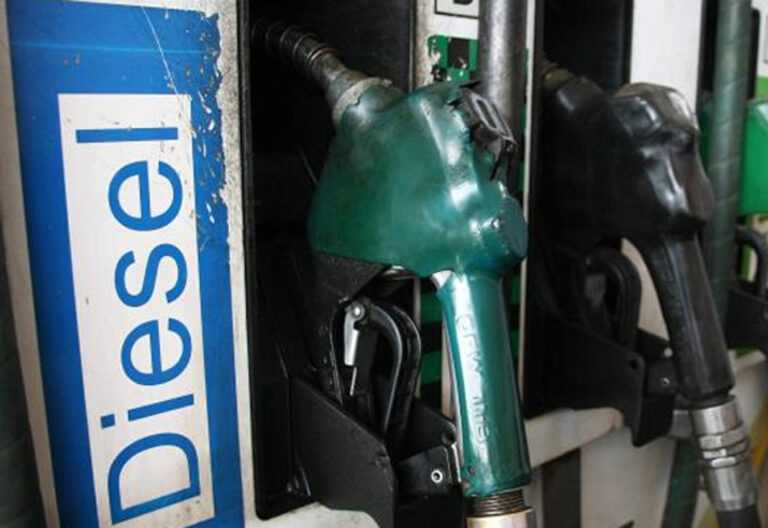 दिवाळी भेट – डीझेल अडीच रुपये स्वस्त होणार