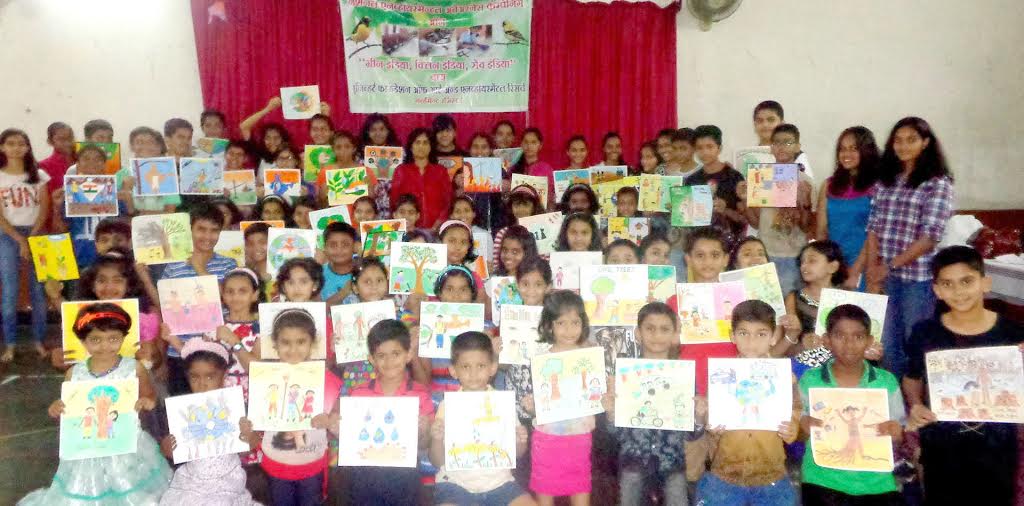 लहानग्यांचा रंगरेषेतून पर्यावरणाचा संदेश  चित्रकला स्पर्धेत 92 मुलांनी घेतला भाग