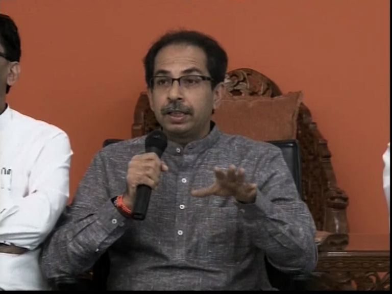 उद्धव ठाकरेंची संपत्ती आहे एवढी….