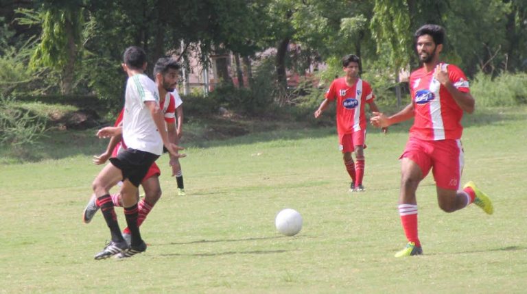 डीएसके टोयोटा पुणे फुटबॉल लीग स्पर्धेत डेक्कन इलेव्हन अ, बीईजी संघांचे विजय