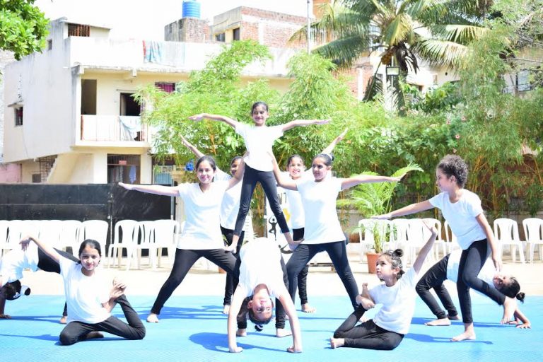 गोयल गंगा  इंटरनॅशनल स्कूलमध्ये योगाच्या आंतरशालेय स्पर्धा  संपन्न