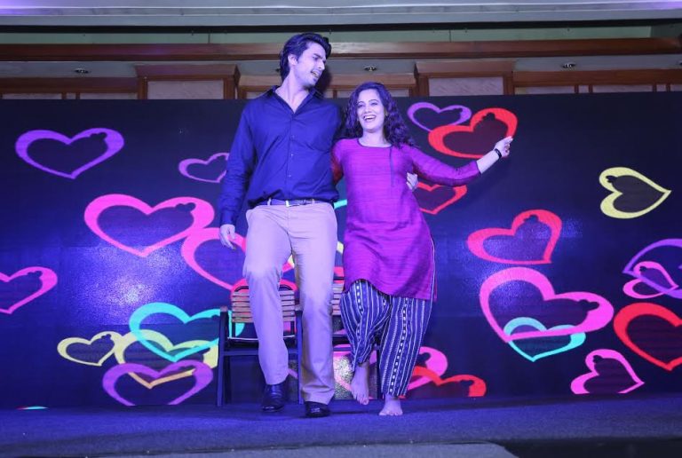 ‘मला काहीच प्रॉब्लेम नाही’  चित्रपटाच्या म्युझिक लाँचने आली मैफिलीला रंगत!