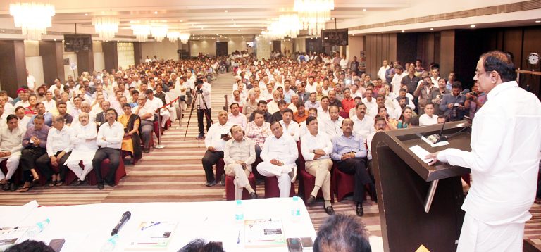 सर्वच व्यापारी चोर समजून जीएसटी-“मल्टिपल टॅक्‍स रेटिंग’ आम्हाला मान्य नाही.”- पी. चिदंबरम