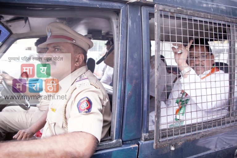 इंदिराजींच्या बदनामीची मोहीम -पुण्यातील इंदू सरकार चित्रपटाचे प्रमोशन काँग्रेसने हाणून पाडले