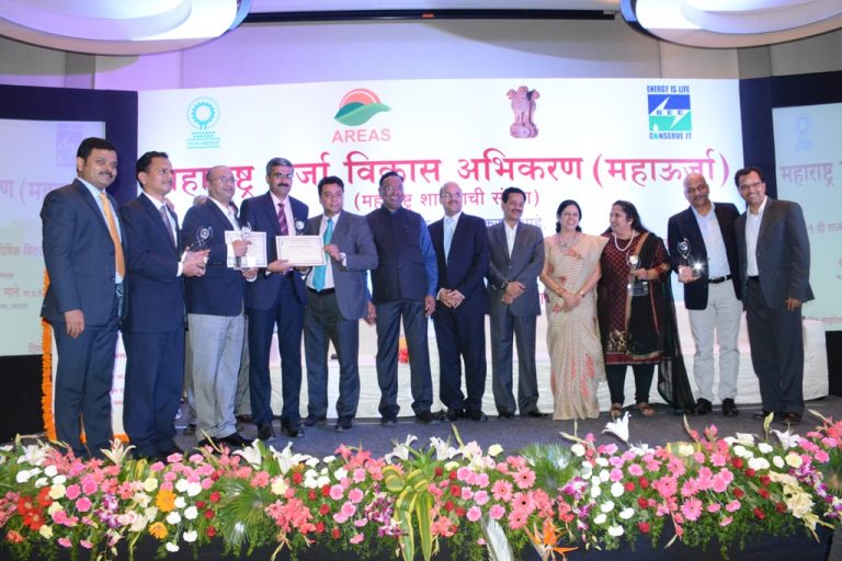 येणाऱ्या काळात चाळीस लाख शेतीपंप सौरऊर्जेवर  चालविण्यात येणार-ऊर्जा मंत्री चंद्रशेखर बावनकुळे