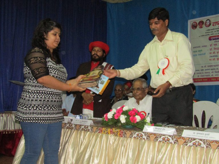 प्रस्थापितांचे विरुद्ध जाऊन महात्मा फुले यांनी शिक्षण सुरु केले -उपमहापौर डॉ.धेंडे