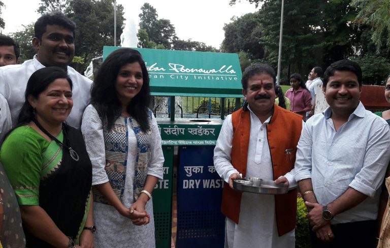 स्वच्छता दूत म्हणून काम करण्याची तयारी…. अभिनेत्री मुक्ता बर्वे