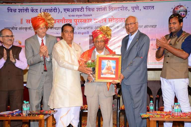 आजच खर्‍या अर्थाने विश्वशांती  ची गरज  डॉ. रघुनाथ माशेलकर यांचे मत;