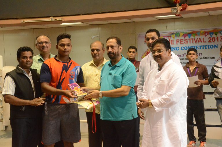 पुणे फेस्टीव्हलममधील बॉक्सिंग स्पर्धेत ऋषीकेश ठरला बेस्ट बॉक्सर पुढील वर्षी राज्यस्तरीय स्पर्धा घेण्याची बागवे यांची घोषणा