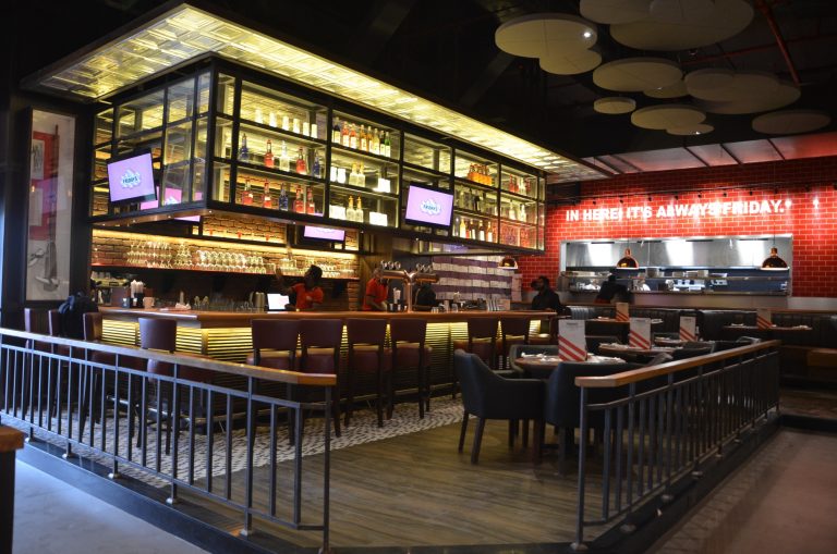 ‘टीजीआय फ्रायडेज’ रेस्टॉरंट्सची दुसरी शाखा पुण्यात सुरु