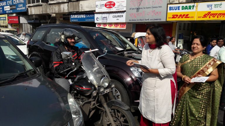 मंगेश तेंडुलकरांची परंपरा कुटुंबीयांनी जपली – दिवाळीत भेटकार्ड वाटण्याचा उपक्रम या ही वर्षी….
