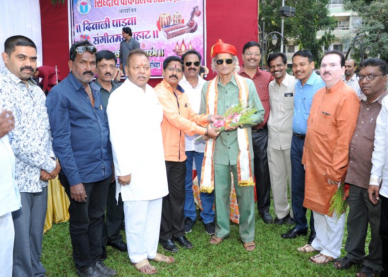 बापूसाहेब गानला यांचा  सहस्रचंद्रदर्शन सोहळ्यानिमित्त सत्कार