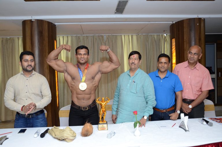 महेंद्रचे काम तरुणांना प्रेरणादायी : पालकमंत्री गिरीश बापट