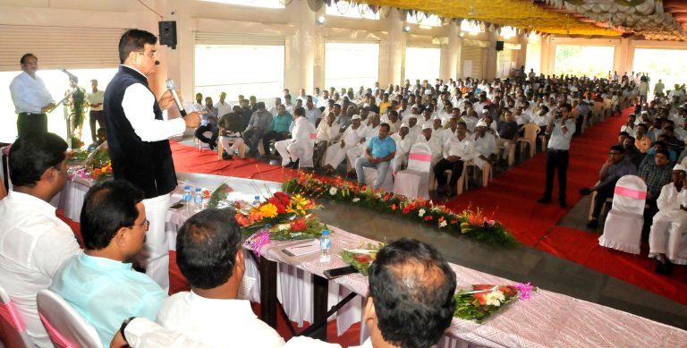 शेतकऱ्यांचे नुकसान होऊ देणार नाही-राज्यमंत्री विजय शिवतारे