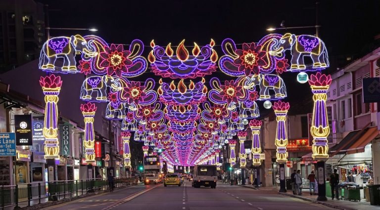 दिवाळीसाठी सिंगापूरही सज्ज