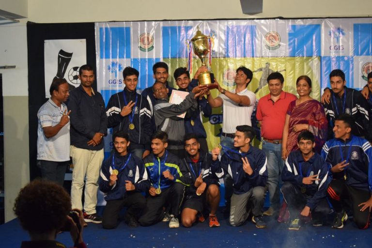 सीबीएसई क्लस्टर फुटबॉल स्पर्धा संपन्न