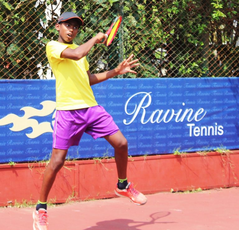 रवाईन हॉटेल दिवाळी स्मॅश सुपर सिरीज् 16 वर्षाखालील टेनिस स्पर्धेत दक्ष अगरवाल, अथर्व आमरुळे, अर्जुन गोहाड यांचा मुख्य फेरीत प्रवेश