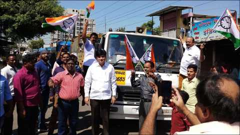 कचरा गाडया अडवून पाठविल्या परत...