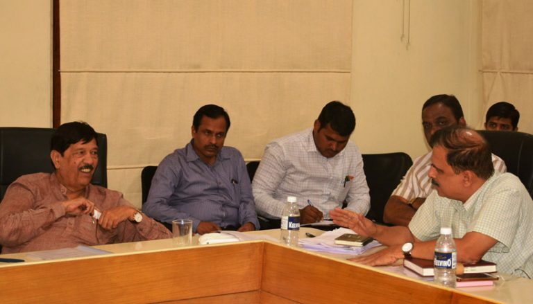 कमी झालेल्या जीएसटी कराचा  फायदा हॉटेल ग्राहकांना व्हावा-पालकमंत्री गिरीश बापट