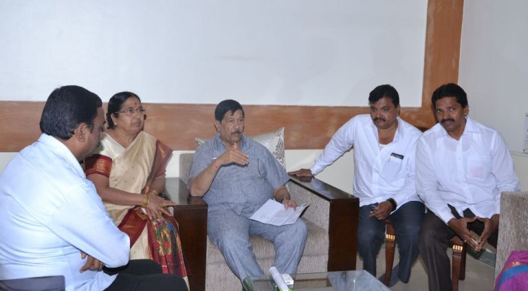 भिडे वाडा येथे राष्ट्रीय स्मारक करणार : पालकमंत्री गिरीश बापट