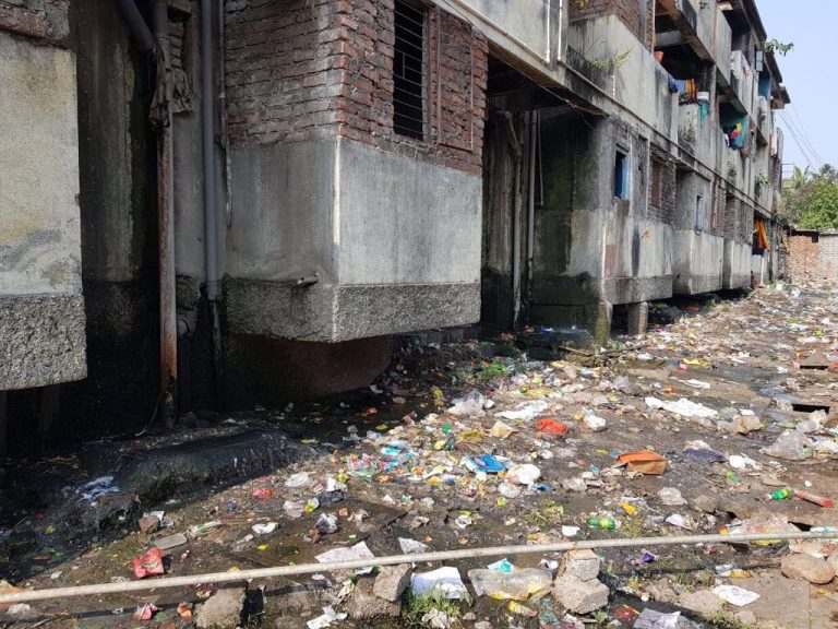 चिंचवडमधील इंदिरा नगर पुनर्वसन प्रकल्पाच्या इमारतींची तात्काळ दुरूस्ती करा   -राष्ट्रवादीचे अमित बच्छाव यांची आयुक्तांकडे मागणी