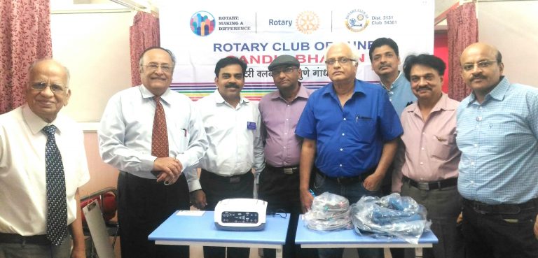 कर्करोगावर मोफत उपचार करणाऱ्या  कॅन्सर केअर सेंटर ला वैद्यकीय उपकरणे भेट