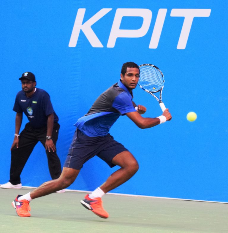 केपीआयटी एमएसएलटीए एटीपी चॅलेंजर स्पर्धेत युकी भांब्रीचा उपांत्यपुर्व फेरीत प्रवेश  v  साकेत मायनेनीचा मानांकीत खेळाडूवर विजय