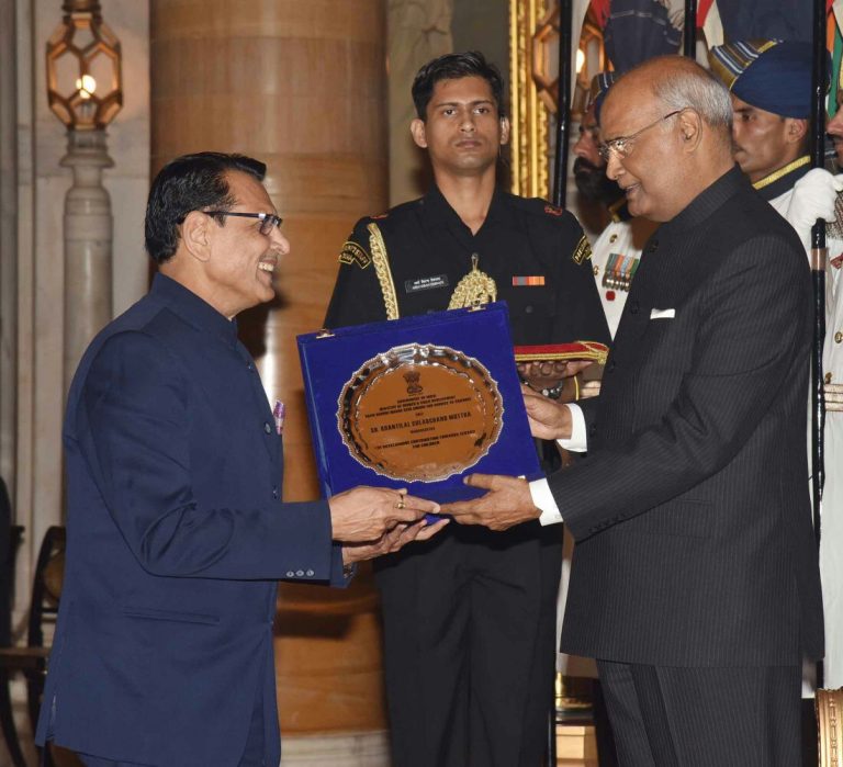 शांतिलाल मुथ्था यांचा राजीव गांधी मानव सेवा पुरस्काराने सन्मान