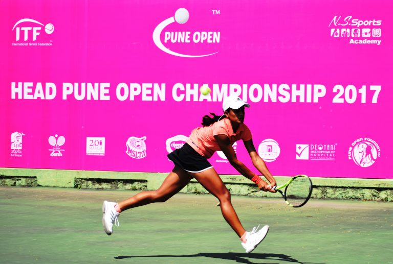 महिला अजिंक्यपद टेनिस स्पर्धेत  सालसा अहेर, शिवानी इंगळे यांचा दुस-या पात्रता फेरीत प्रवेश