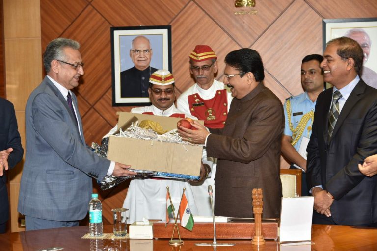 भारत-अफगाणिस्तानचे उद्योग व्यापार संबंध अधिक वृध्दिंगत व्हावेत  – राज्यपाल