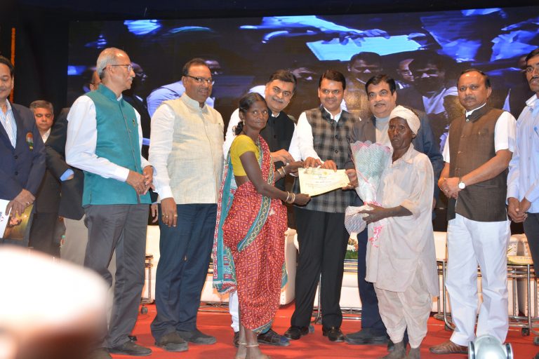 ‘सौभाग्य’ योजनेमुळे प्रत्येक गरिबांच्या घरांपर्यंत वीज पोहोचणार – मुख्यमंत्री देवेंद्र फडणवीस