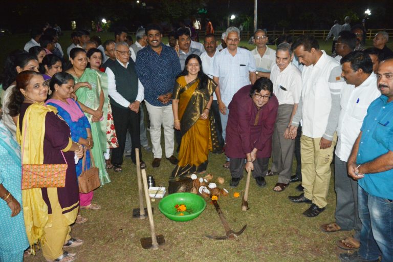 बागा सुस्थितीत राखणे शहराच्या आरोग्यासाठी महत्वाचे – शौनक अभिषेकी.