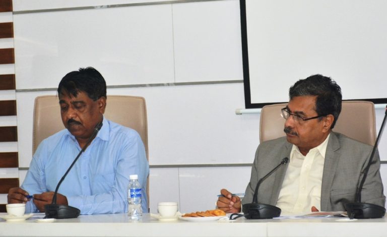 ग्रामीण भागातील ग्राहकांच्या जनजागृतीवर भर द्यावा  -अरुण देशपांडे