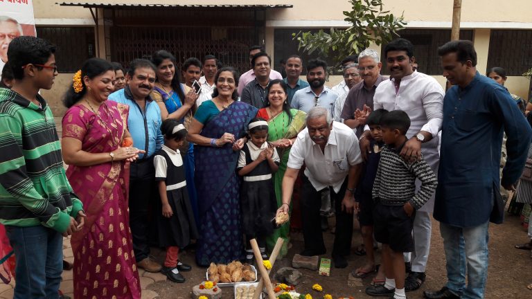 मनपा शाळांच्या गुणवत्ता वाढीसाठी निधी कमी पडु देणार नाही – योगेश गोगावले