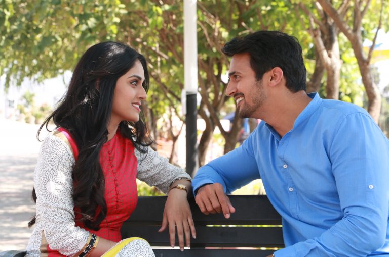 भूषण आणि पल्लवीच्या स्वप्नांचा प्रवास