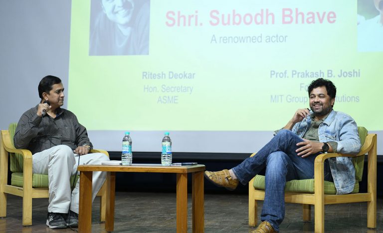 स्वतःच स्वतःचा आदर्श व्हा  अभिनेते सुबोध भावे यांचा विद्यार्थ्यांना सल्ला