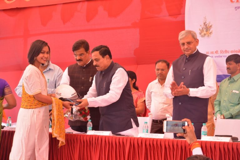 दिवे येथील ब्रेक चाचणी पथ नागरिकांसाठी महत्वपूर्ण ठरेल – दिवाकर रावते