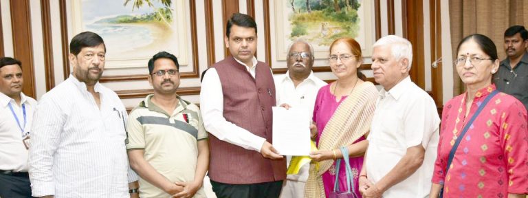 ‘रॉयल ट्वींकल’, ‘सिट्रस’ गुंतवणूक बुडवणार्‍यांवर कडक कारवाई होणार : मुख्यमंत्र्यांचे शिष्टमंडळाला आश्‍वासन