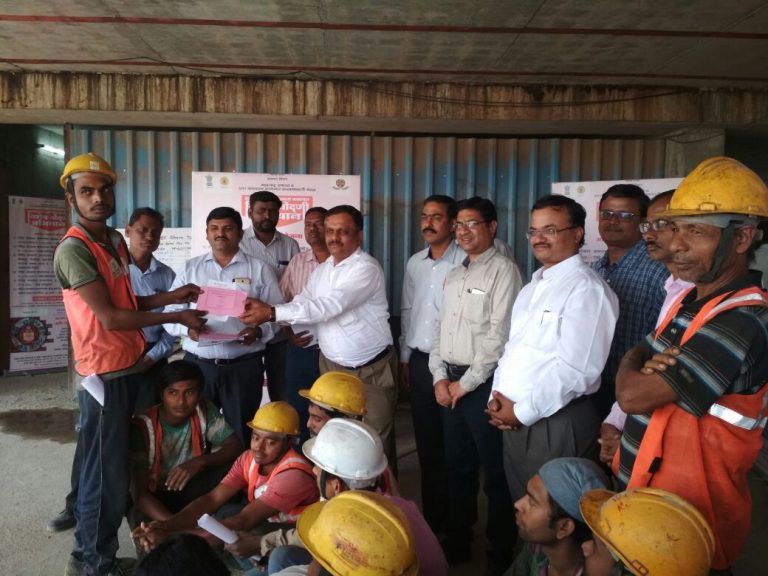 कामगारांना सरकारी योजनांचा लाभ   होण्यासाठी गोयल गंगातर्फे नोंदणी