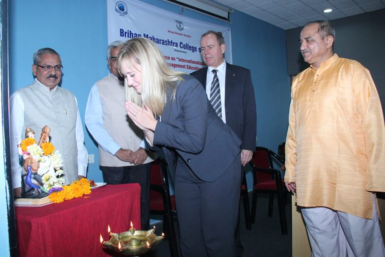 बीएमसीसीत आंतरराष्ट्रीय परिषद