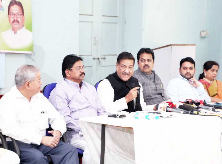 देशाची आर्थिक राजधानी मुंबई ऐवजी अहमदाबाद करण्याचा भाजपचा प्रयत्न- पृथ्वीराज चव्हाण