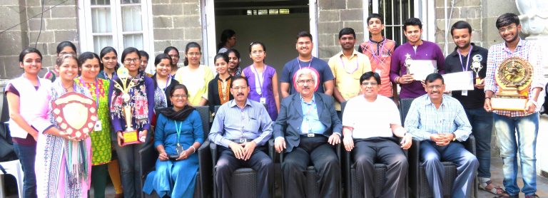 संस्कृत  राज्यस्तरीय  एकांकिका स्पर्धेत स.प.महाविद्यालय प्रथम