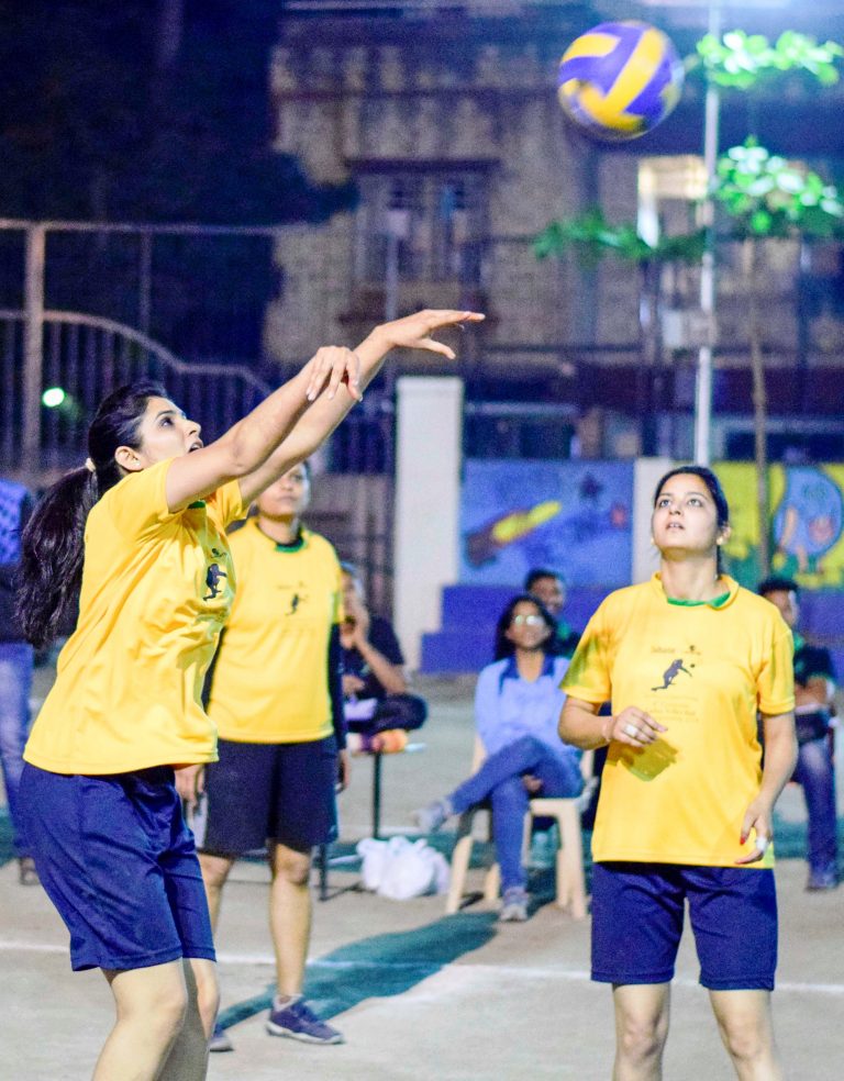 4थ्या सुहाना लक्ष्य कॉर्पोरेट महिला व्हॉलीबॉल अजिंक्यपद स्पर्धेत इन्फोसिस, कॉग्निझंट संघांची विजयी सलामी