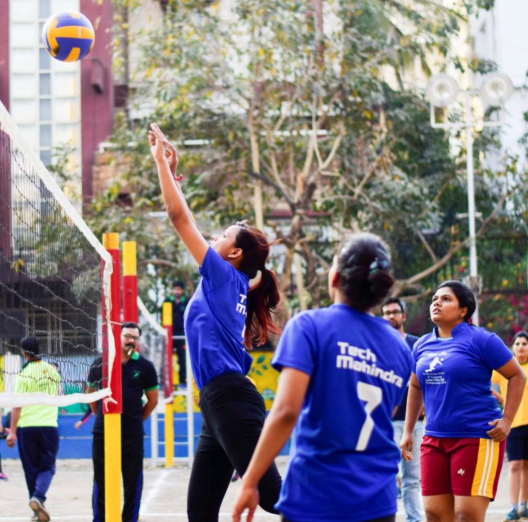 4थ्या सुहाना लक्ष्य कॉर्पोरेट महिला व्हॉलीबॉल अजिंक्यपद स्पर्धेत इन्फोसिस, टेक महिंद्रा, कॅपजेमिनि, टीसीएस  संघांची आगेकुच