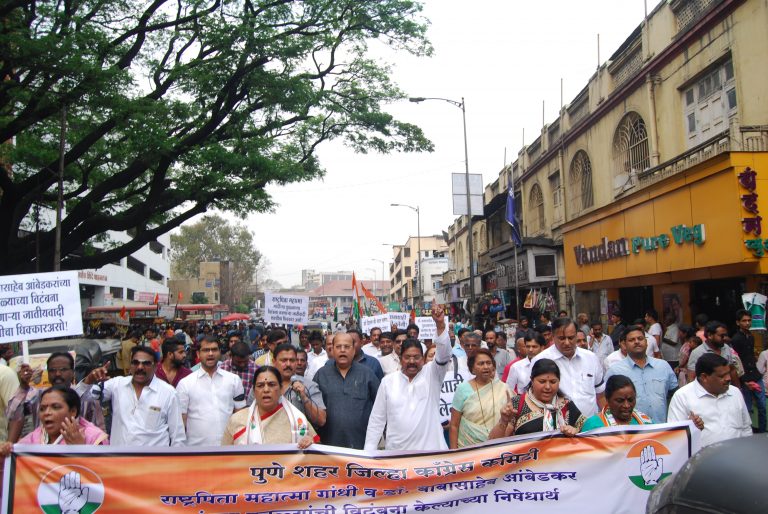 भाजपच्या राजवटीत महापुरूषांच्या पुतळ्यांची विटंबना – रमेश बागवे (व्हिडीओ)