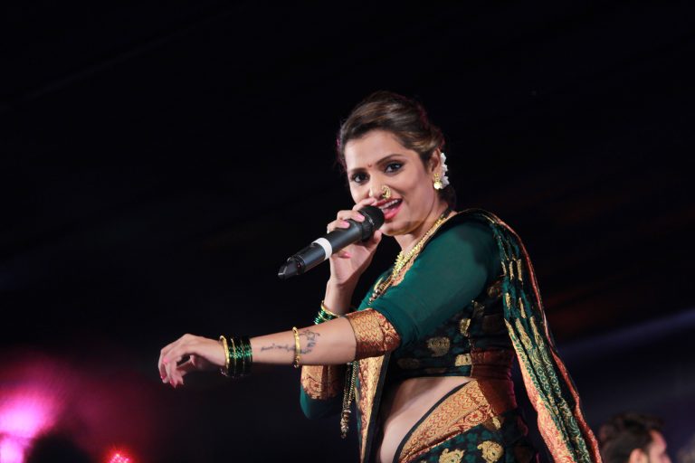 गायिका कविता राम यांचा फ्युजन सॉंग व्हिडीओ युट्यूबवर