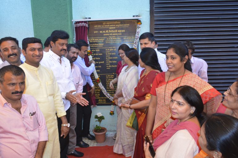 ​शुद्ध पिण्याचे पाणी पुरविण्यासाठी प्रयत्नशील  -जलसंपदा मंत्री गिरीश महाजन