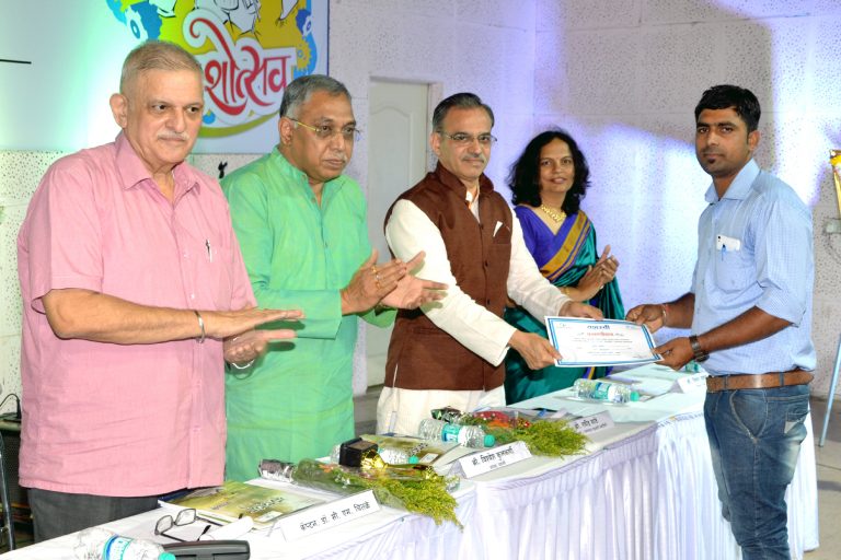 ‘सुजाण नागरिक’ साठी प्रयत्नशील होणे गरजेचे – रवींद्र साठे