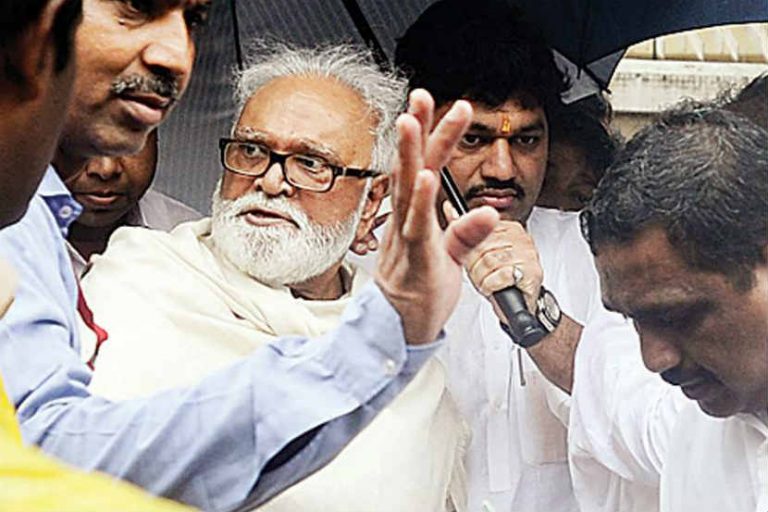 भुजबळांचा कारागृहातील मुक्काम संपला..मात्र उपचारासाठी रुग्णालयातच …